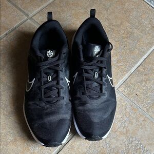 Nike Downshifter 12 Black/White/Dark/Men's/Running Shoe/Excellent Condition